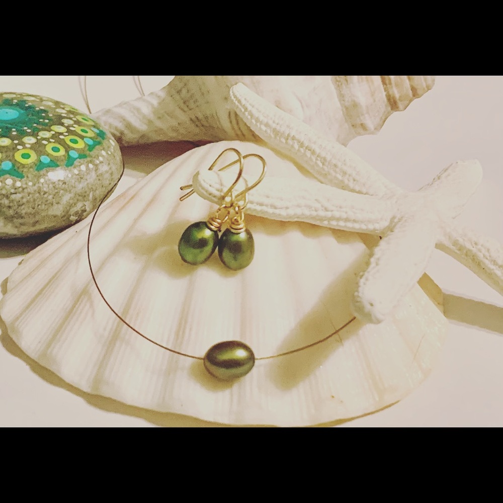 Fresh water floating pearl jewelry